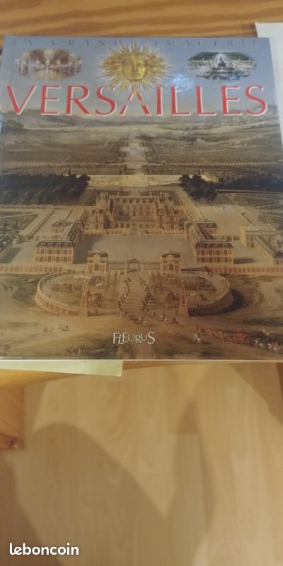 Livre Versailles (image 1)