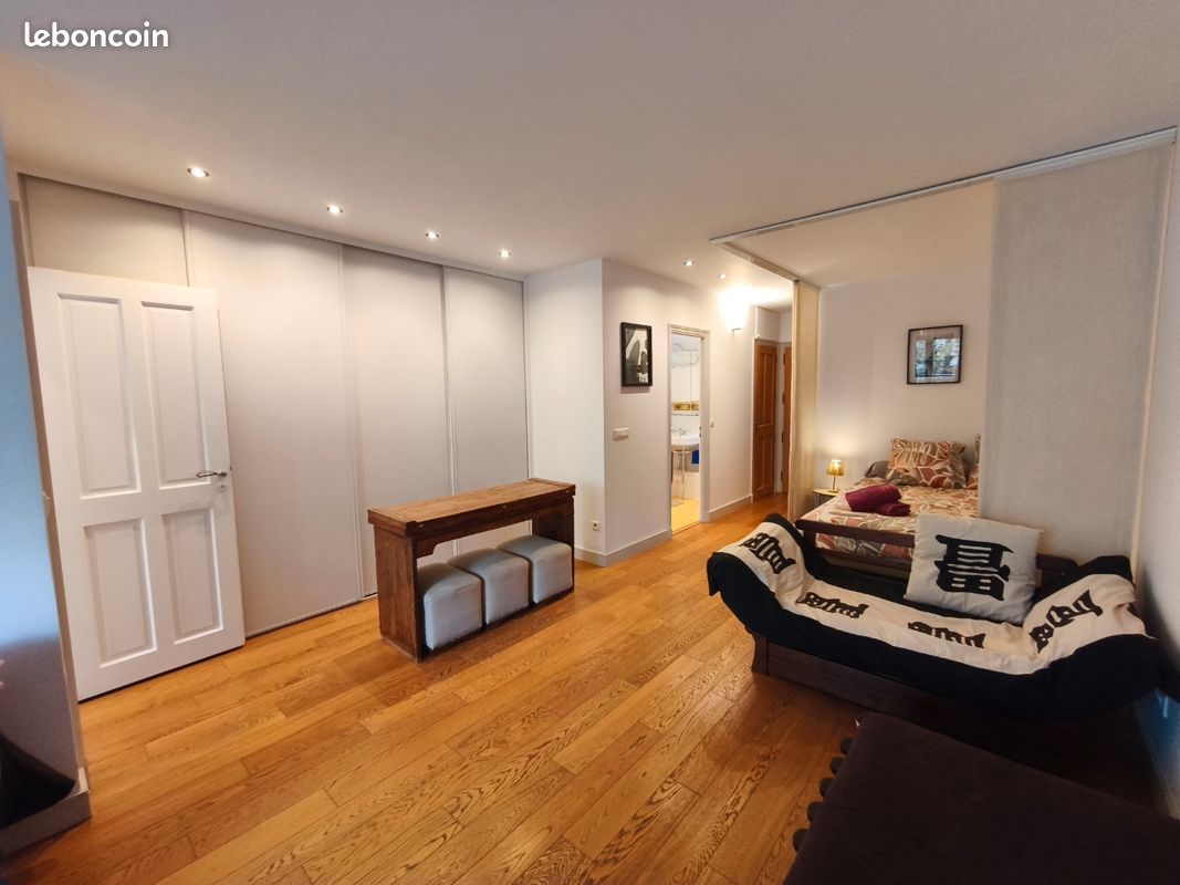 Appartement 1 pièce 50 m² · à Neuilly-sur-Seine · 50 m² · 2 290 €/mois