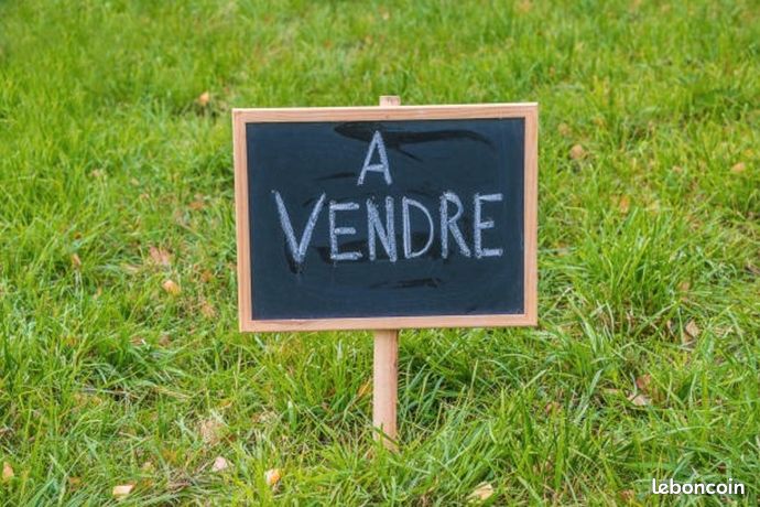 Terrain 1 500 m² Sainte Eulalie