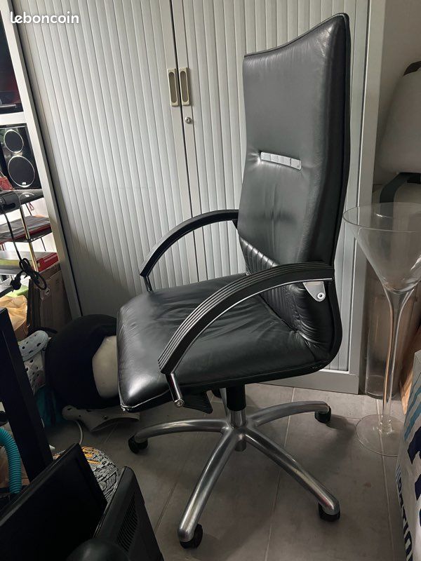 Vends fauteuil cuir (image 1)