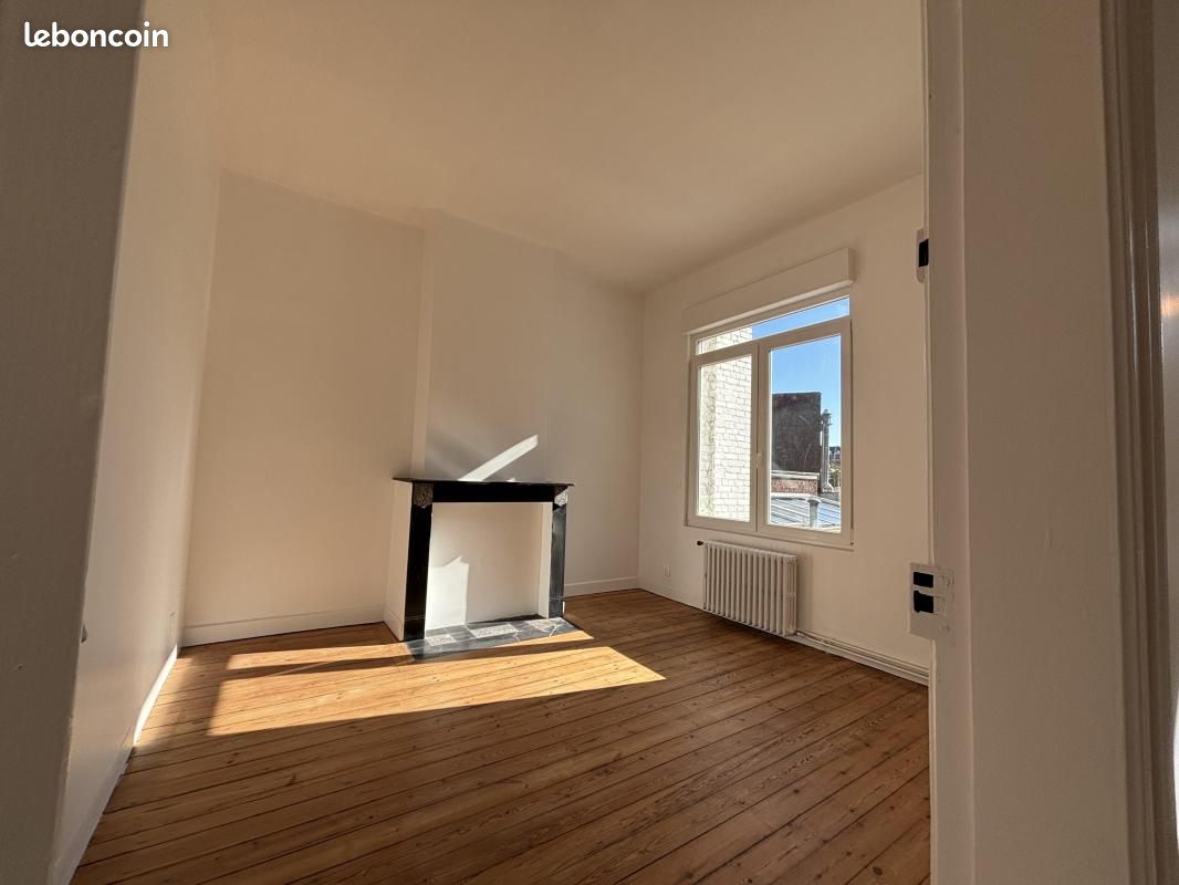 Maison a louer valenciennes - 6 pièce(s) - 135 m2 - Surfyn