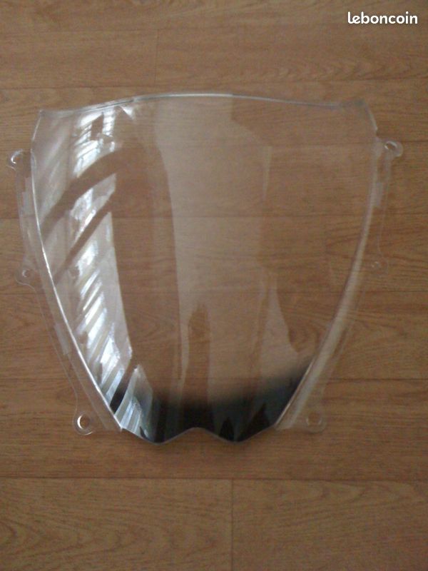 Bulle origine Suzuki GSXR1000 K8 (image 1)
