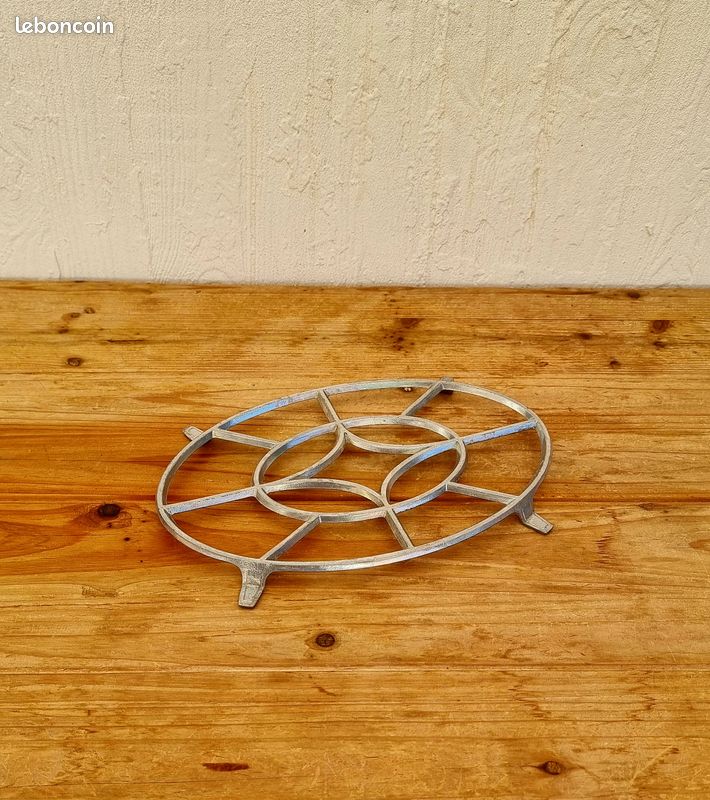 Dessous De Plat Ancien En Aluminium - Vintage - Décor Rétro - Occasion