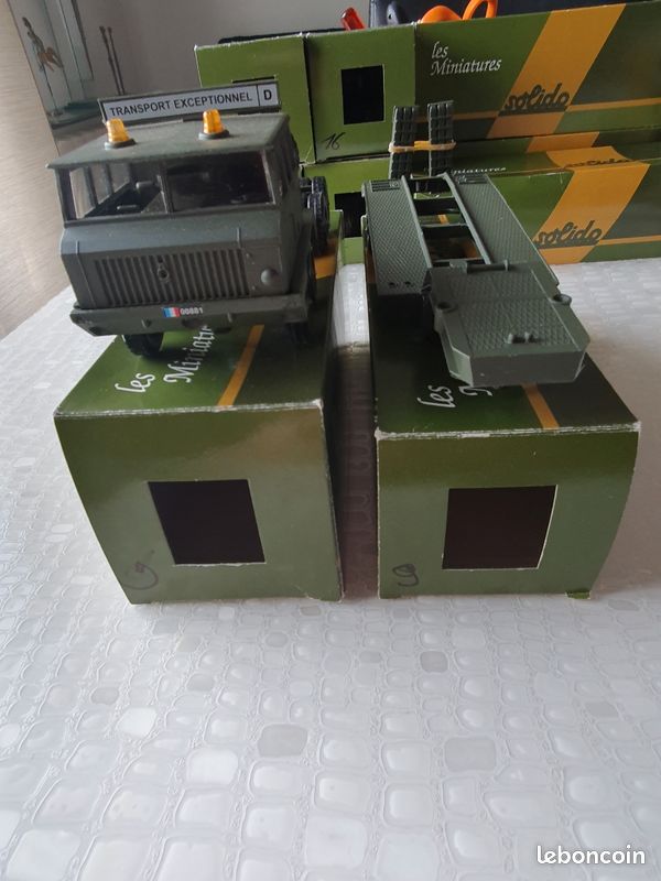 La Semi Remorque Porte Char Du Berliet T12 Miniature Par Solido Au 1 50e 14406
