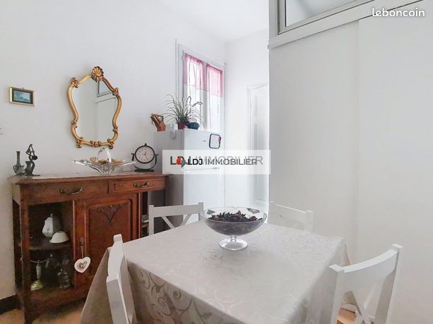 https://img.leboncoin.fr/api/v1/lbcpb1/images/aa/95/42/aa954210bfeb9dbb51ed4d5cf4d300d949bb3e31.jpg?rule=ad-image