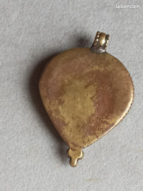 Pendentif corail et turquoises (image 3)