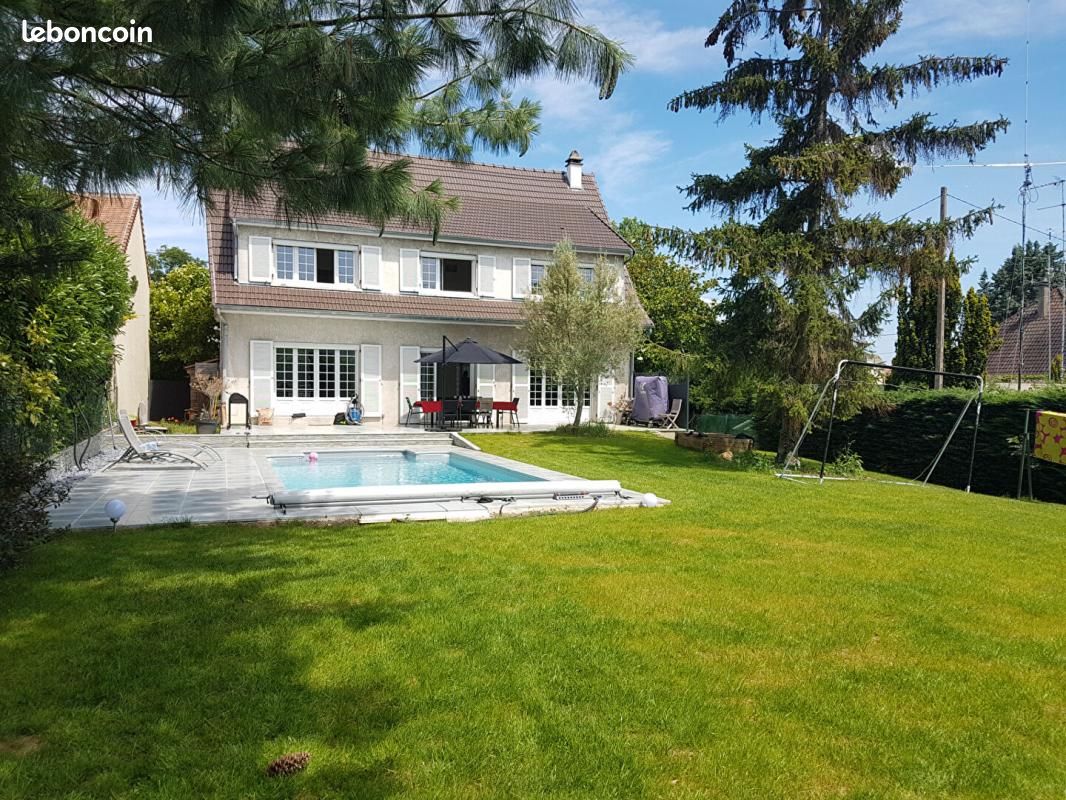 Maison 7 pièces 205 m² · à Yerres · 205 m² · 669 000 €