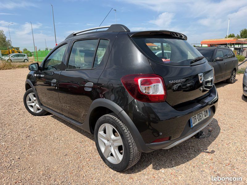DACIA Sandero STEPWAY 1.5 DCI 90cv / Attelage (image 2)