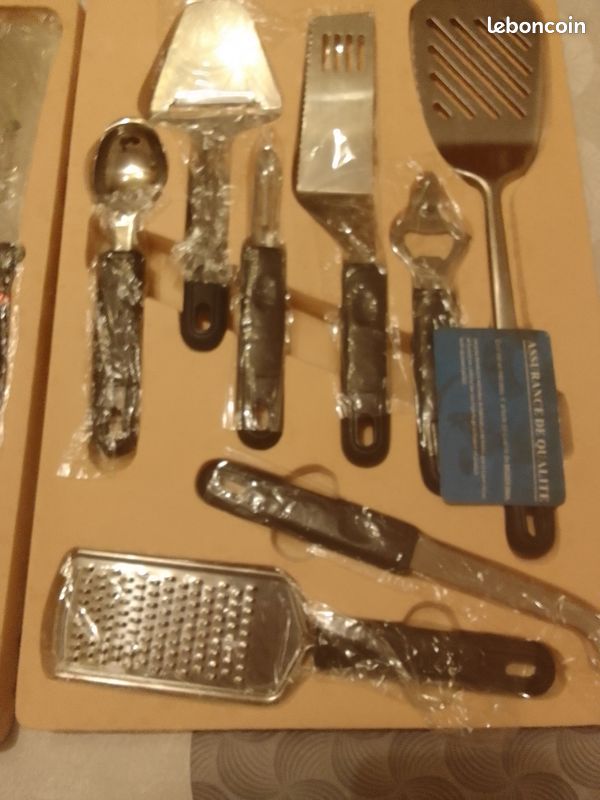 Valise avec ustensiles de cuisine (image 16)