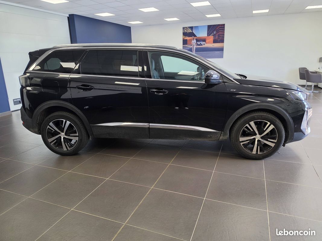 PEUGEOT 5008 PureTech 130ch S&S EAT8 GT (image 4)