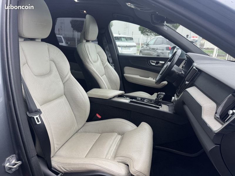 Volvo XC60 D5 ADBLUE AWD 235 CH INSCRIPTION LUXE GEARTRONIC (image 20)