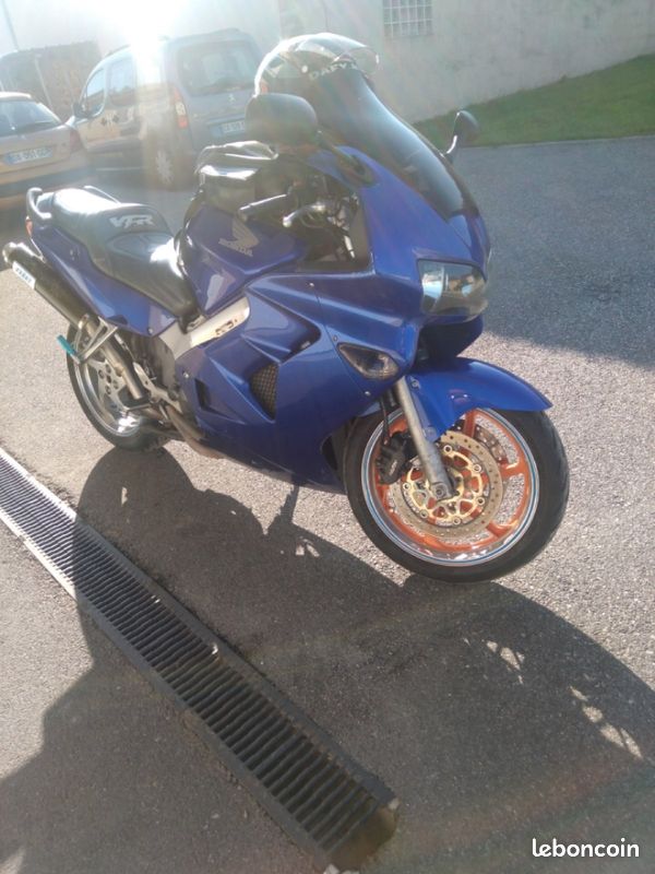800 vfr (image 3)