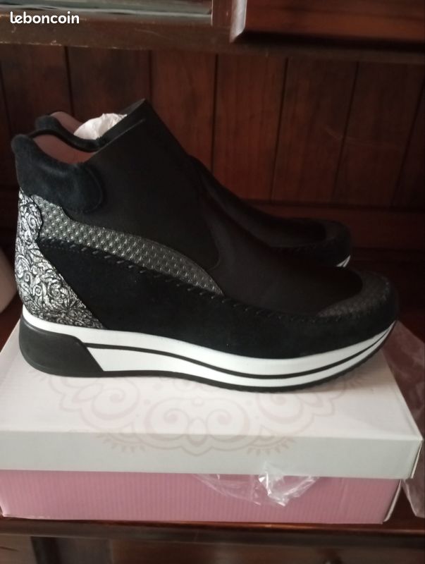 Bottines neuves en cuir pointure 41 (image 1)