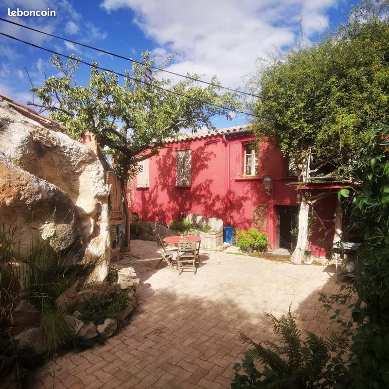 Maison 12 pièces 200 m² · à Rouffiac-des-Corbières · 200 m² · 315 000 €