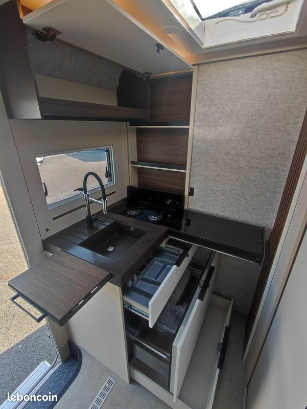 🌎️ Magnifique Camping-car profilé BURSTNER SIGNATURE SFT 7.1 🏖️🌞 (image 8)
