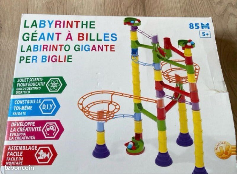 Labyrinthe géant à bille (image 1)