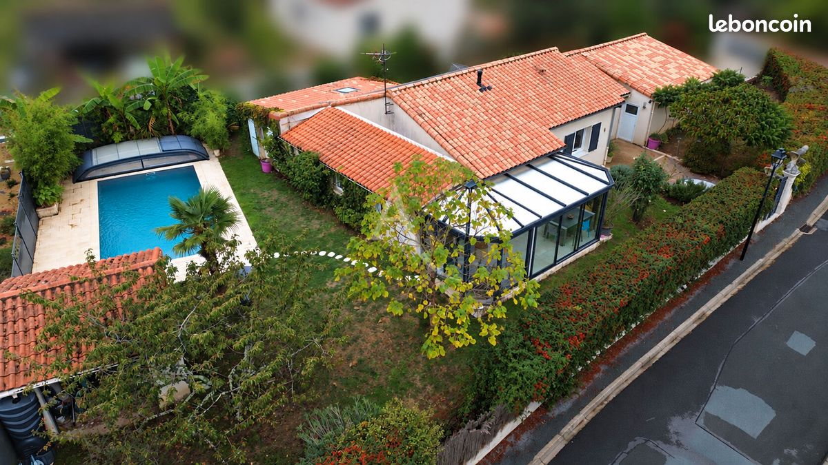 Maison 8 pièces 120 m² · à Boivre-la-Vallée · 120 m² · 229 990 €