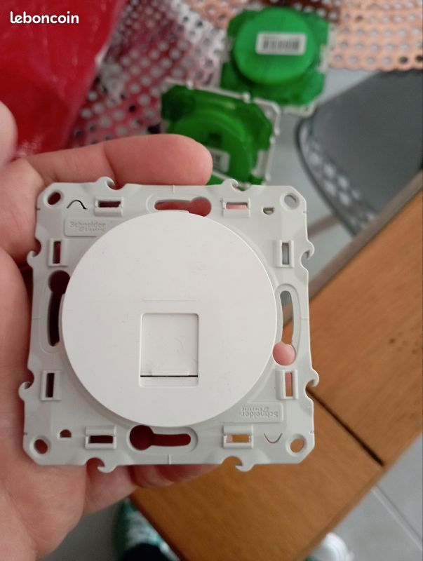 Prise RJ45 odace (image 1)