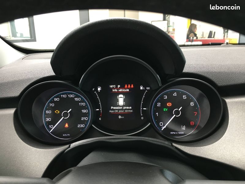 Fiat 500X 1.5 FireFly Turbo 130ch S/S Red Hybrid DCT7 (image 12)
