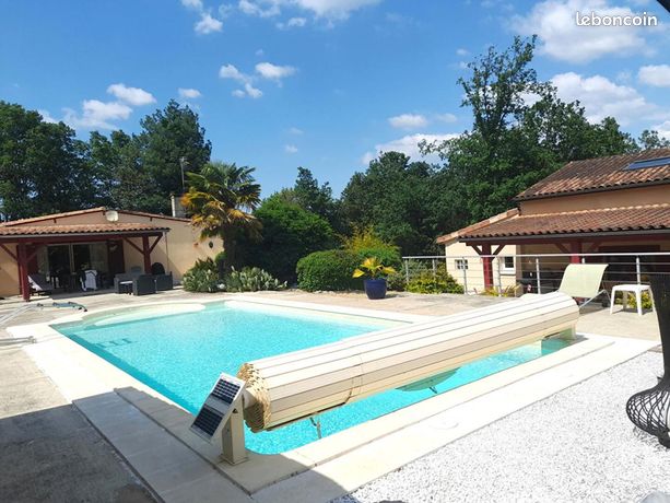 Maison 9 pièces 260 m²