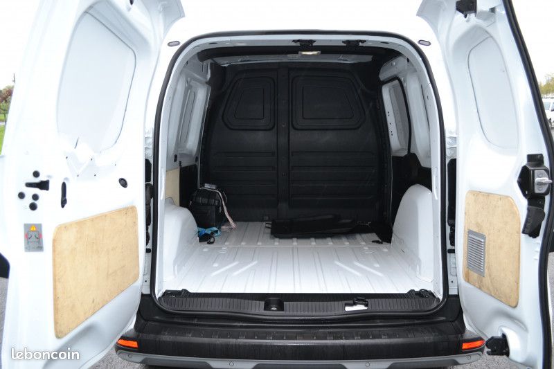 Renault KANGOO VAN 1.5 BLUE DCI 95CH EXTRA 3 PLACES (image 9)