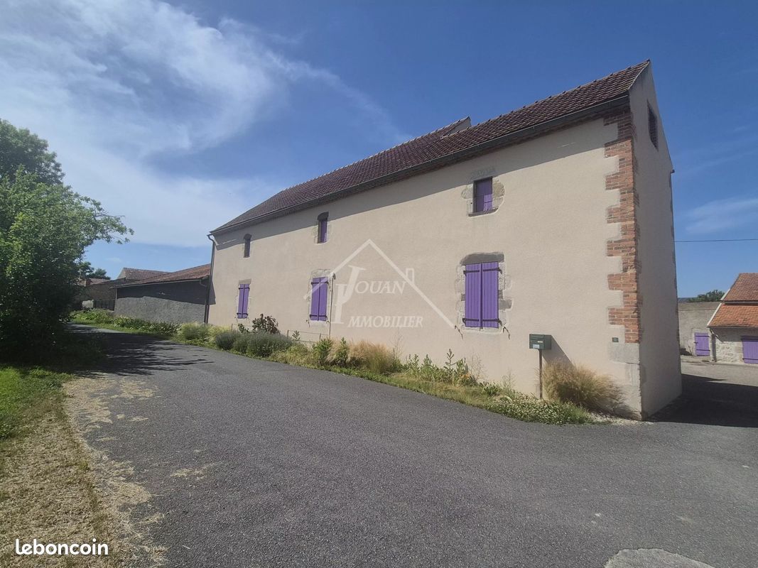 Maison 86 m² · à Saulzet · 86 m² · 635 €