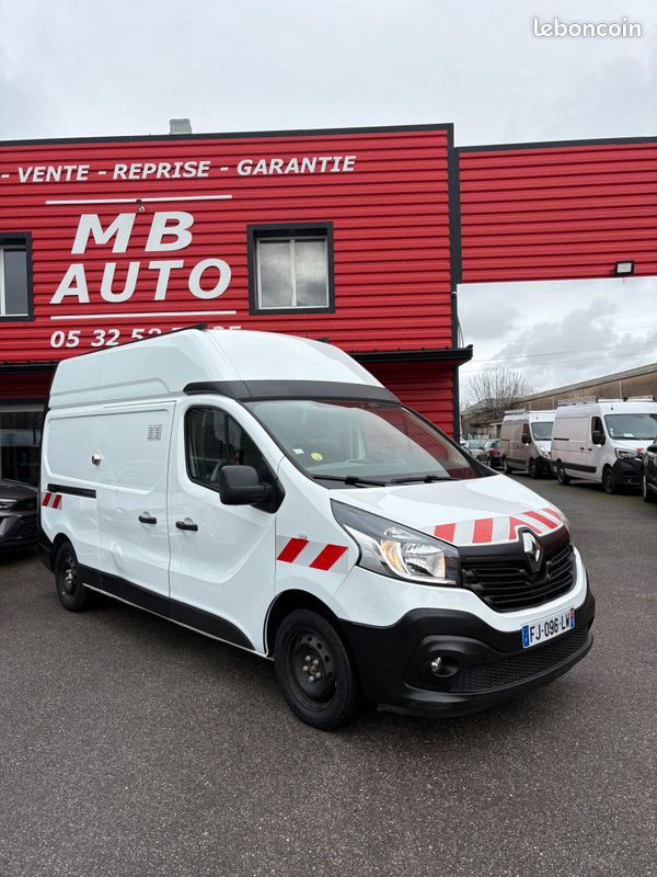 Renault trafic L2H2 dci 125ch grand confort (image 3)