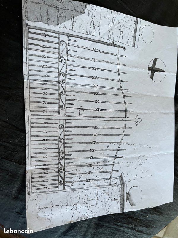 Portail grand modèle fer forgé (image 1)