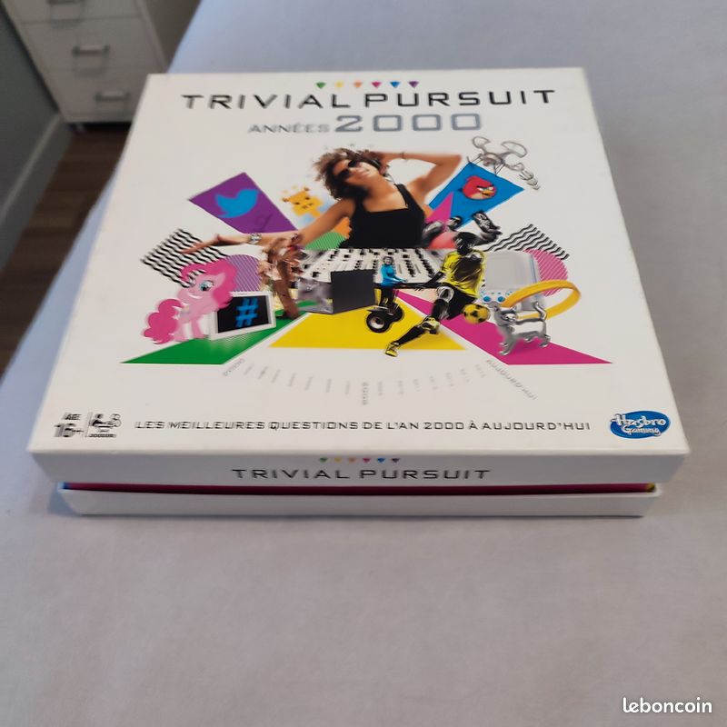 Jeu De Société Trivial Pursuit édition Années 2000 Hasbro - Neuf, Boîte Scellée, Quiz Culture Générale