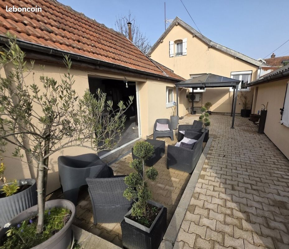 Maison 6 pièces 145 m² · à Saint-André-les-Vergers · 145 m² · 179 800 €