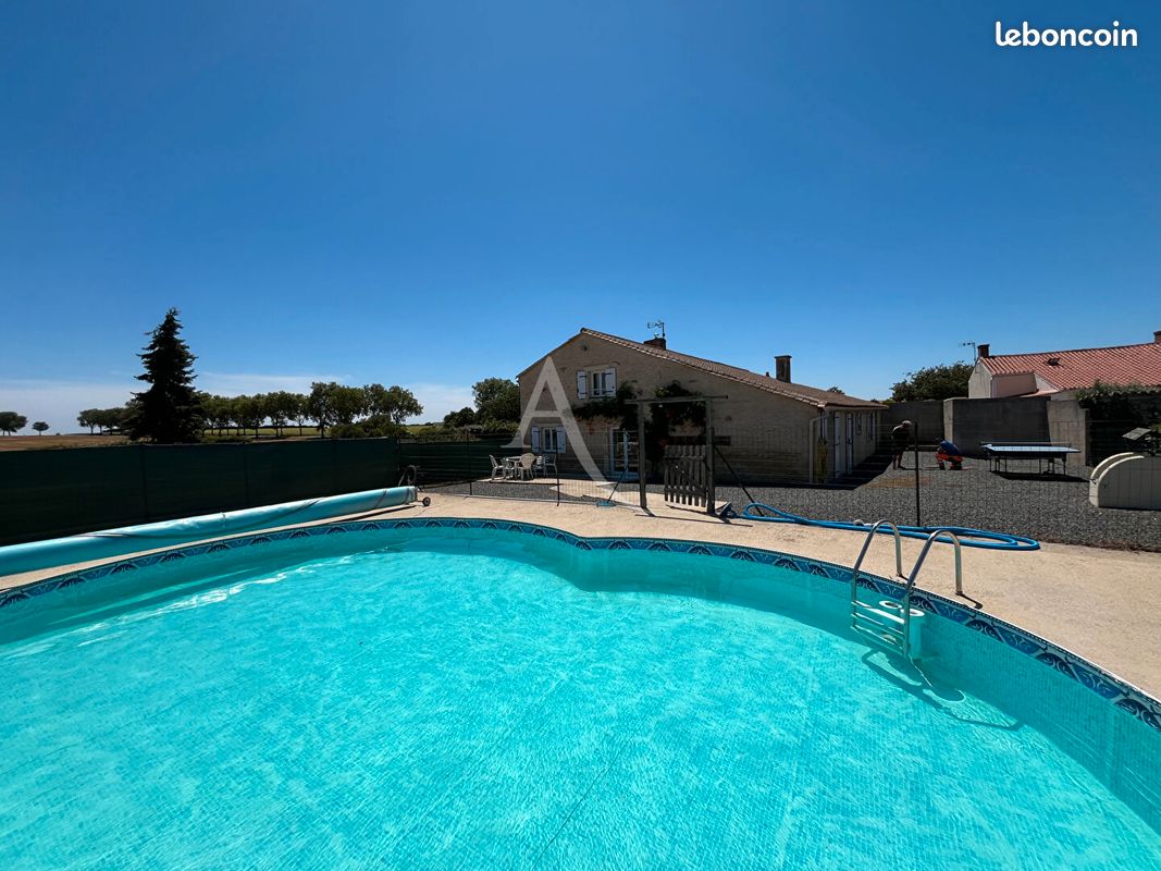 Maison 6 pièces 183 m² (image 1)