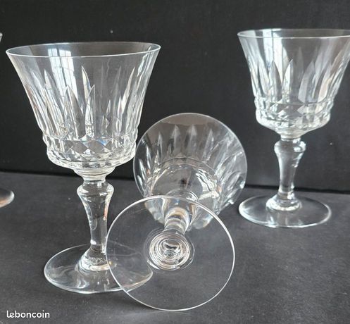 Six verres à vin n°3 Pavot en Baccarat