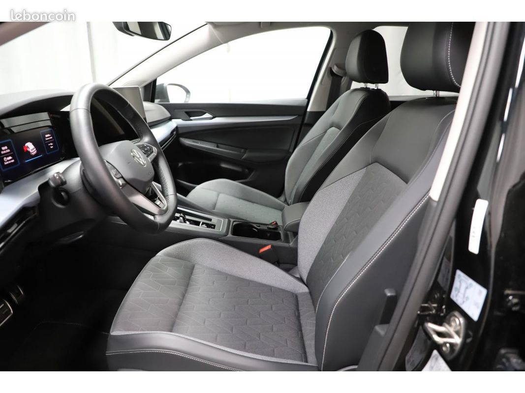 VOLKSWAGEN GOLF VIII 2.0 TDI 150 Life Goal - DSG 7 (image 14)