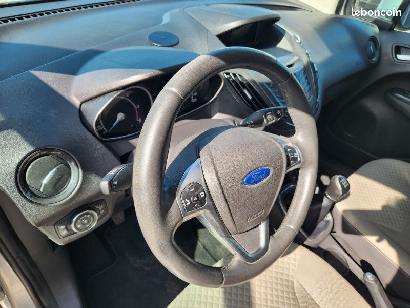 Ford TOURNEO COURIER 1.5 TD 75CH TITANIUM GARANTIE 12 MOIS (image 14)