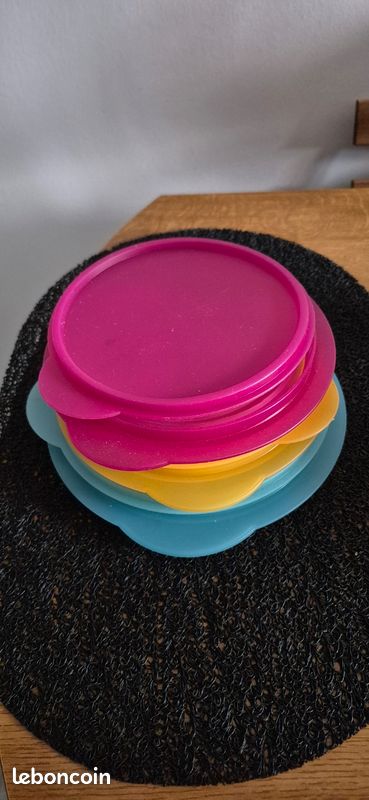 Tupperware (image 1)