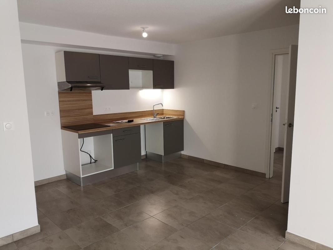 Appartement 3 pièces 60 m² · à Nîmes · 60 m² · 758 €