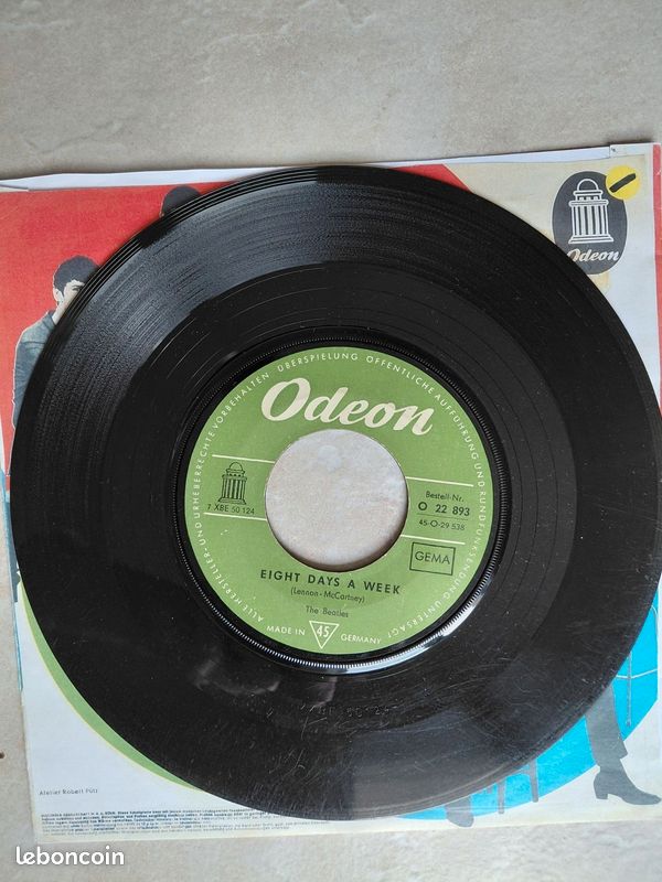 Beatles Lot 7 vinyle 45t vintage années 60 et 70 Pressage France, UK, Belgique etc.. Bon état· (image 18)