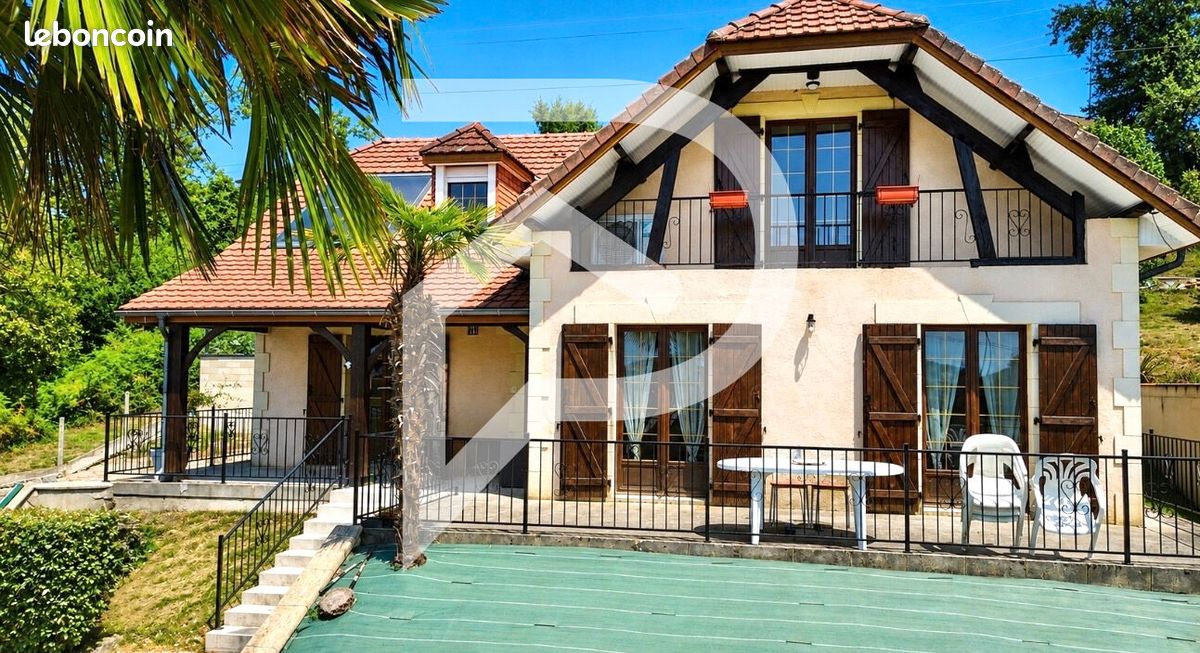 Maison 7 pièces 139 m² · à Artix · 139 m² · 305 000 €