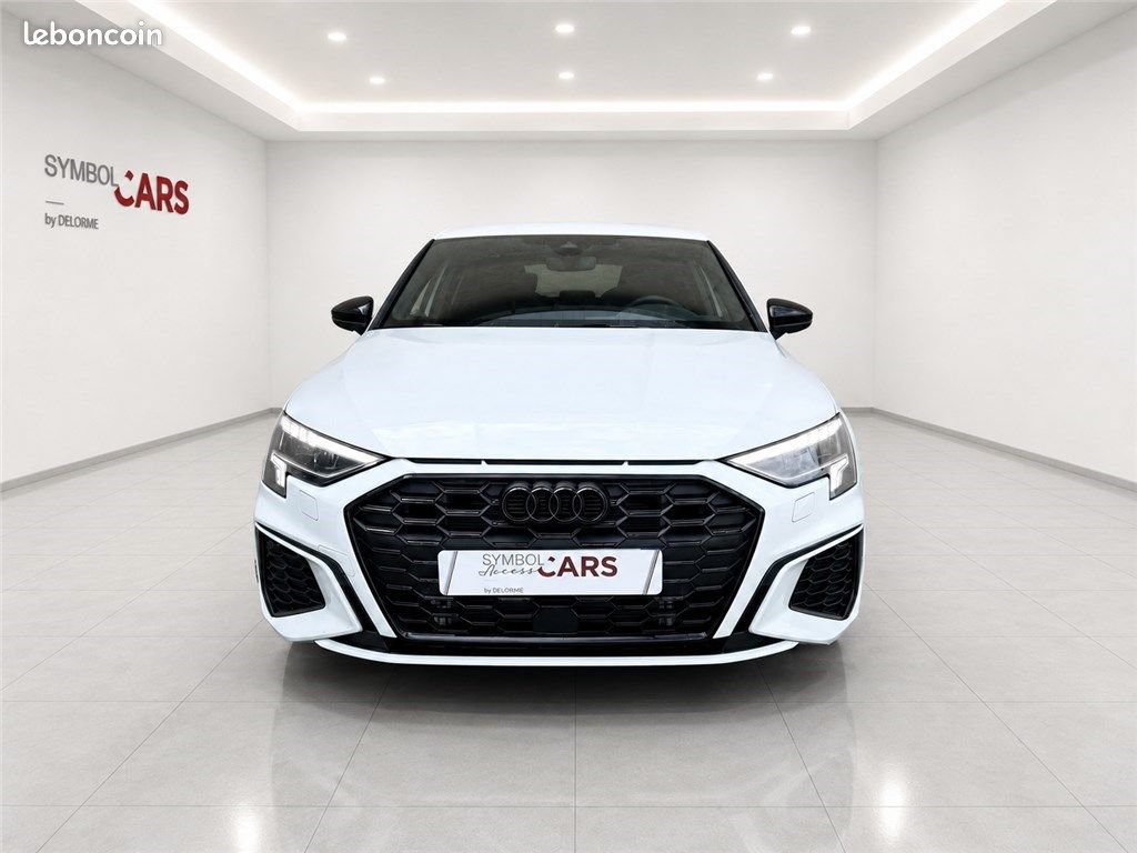Audi A3 sportback /S3/RS3 IV 45 TFSIE 245 S tronic 6 Competition (image 2)