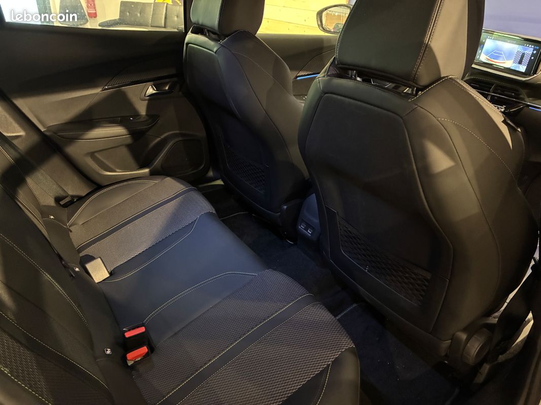 PEUGEOT 2008 1.2 Hybrid 136ch GT - 2024 - 13 500 km - CarPlay - Première main (image 15)
