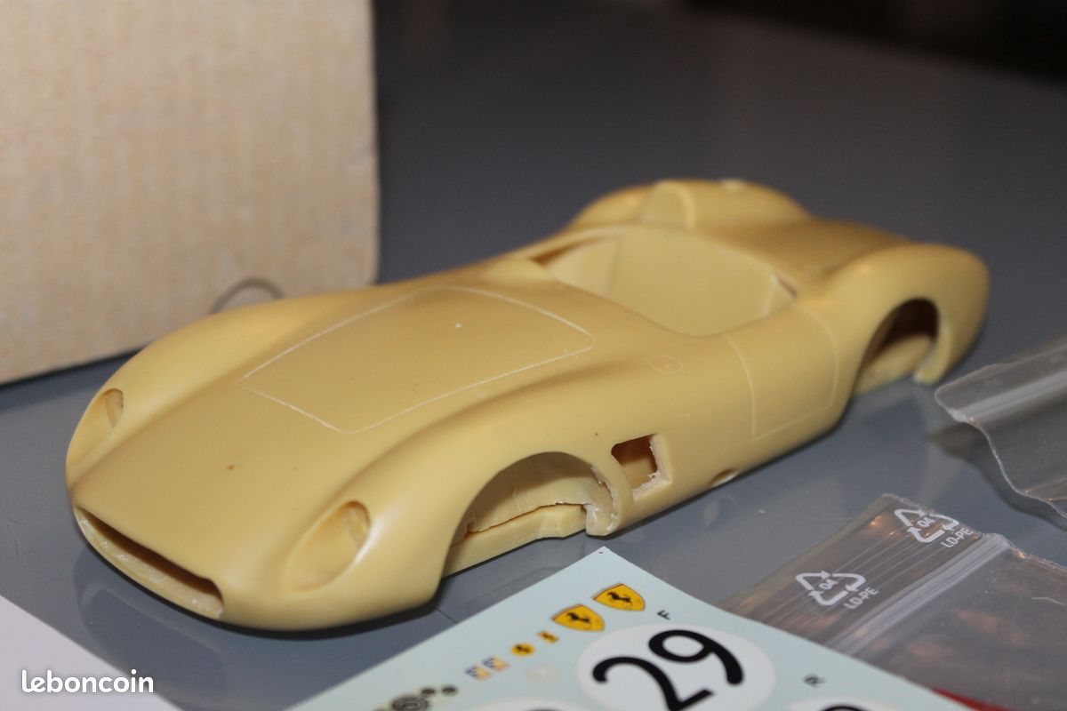 Solido ancien Boîte vide Ferrari type 500 TRC pas Dinky Norev Corgi CIJ