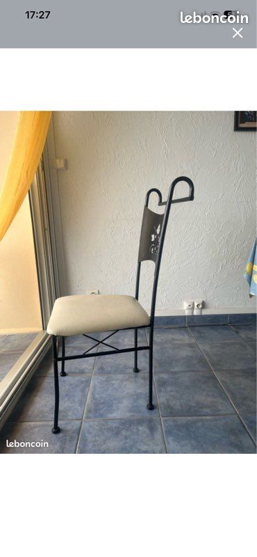 Table en fer forgé + 6 chaises plateau en verre (image 4)