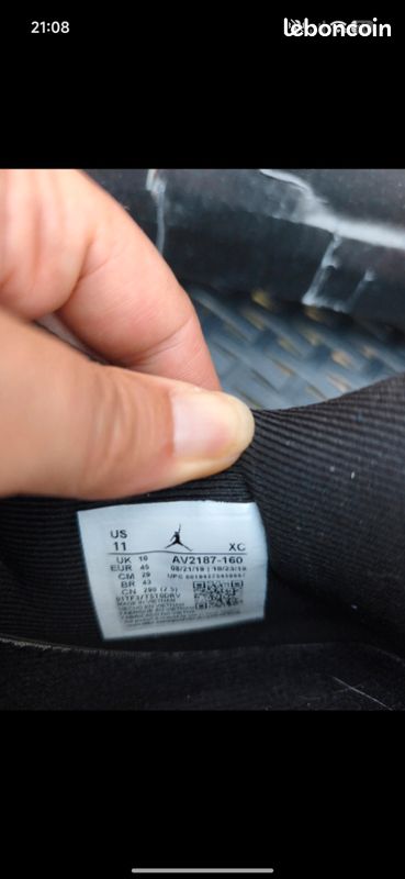 Paire basket Jordan 11 low (image 6)