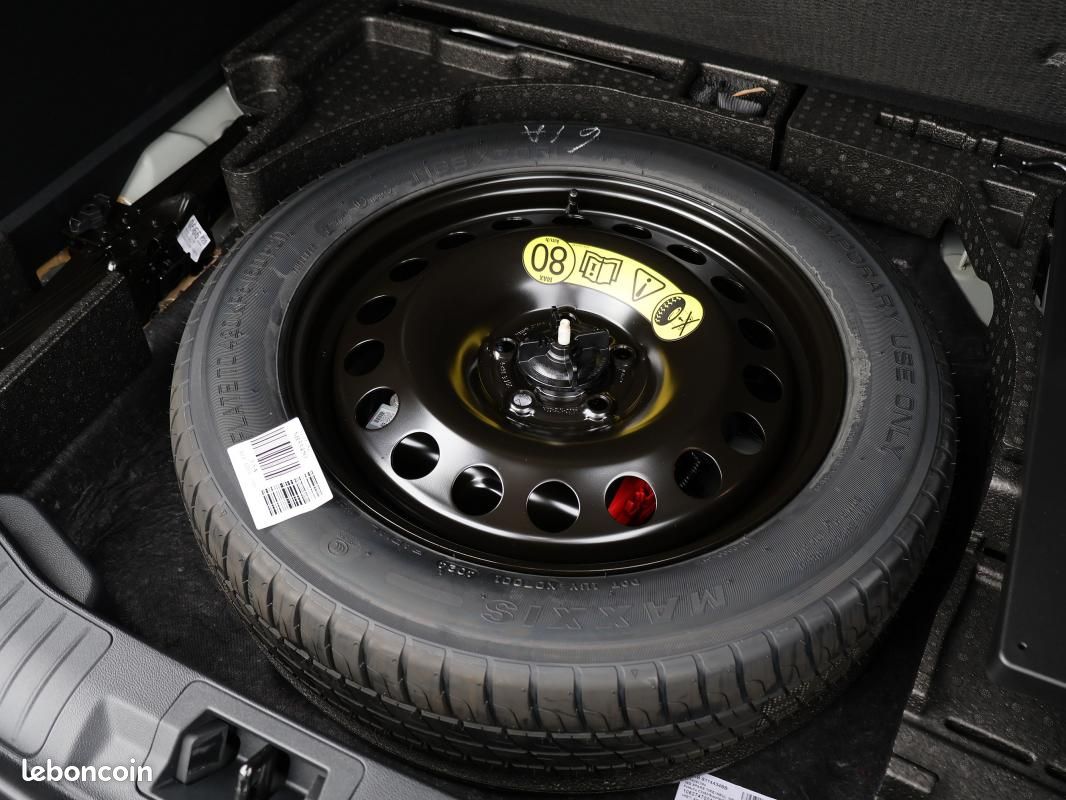 Ford Kuga 2.5 DURATEC 180 HEV ST-LINE Powershift (image 13)