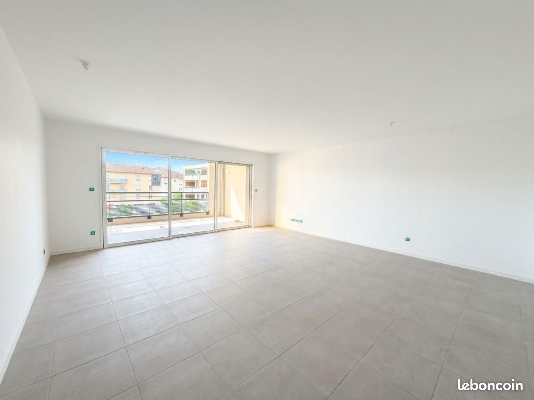 Appartement 3 pièces 75 m² · à Andrézieux-Bouthéon · 75 m² · 950 €/mois
