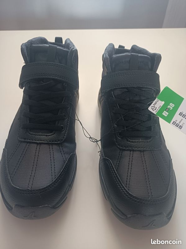 Chaussures Decathlon Newfell neuves t38 (image 2)