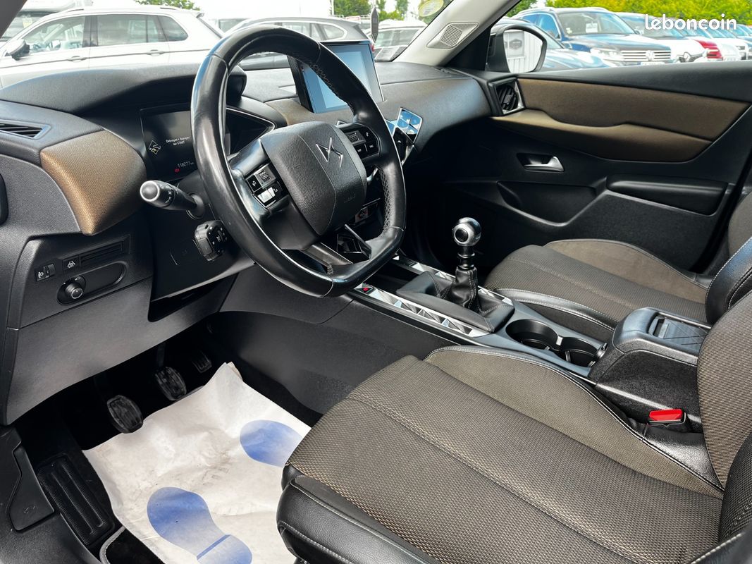 DS DS3 CROSSBACK 1,5 Blue HDi 100 CH So Chic 10/2019 118500 KMS APPLE CARPLAY CLIMATISATION (image 9)