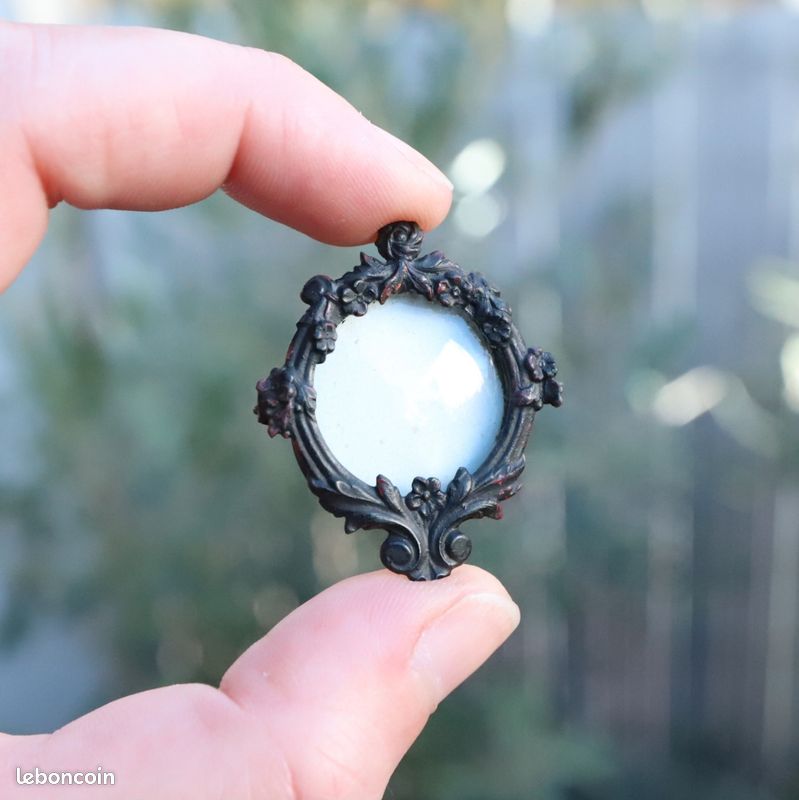 Broche Ancienne Argentée Porte-Photo – Réf 90157 – Vintage