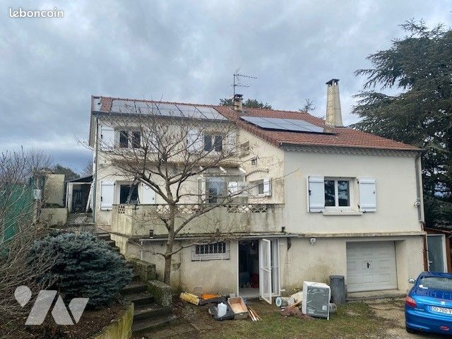 Maison 6 pièces 140 m² · à Champis · 140 m² · 270 000 €