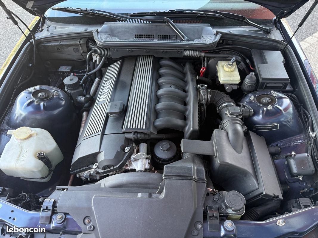 BMW 3 Cabriolet 320i (image 18)